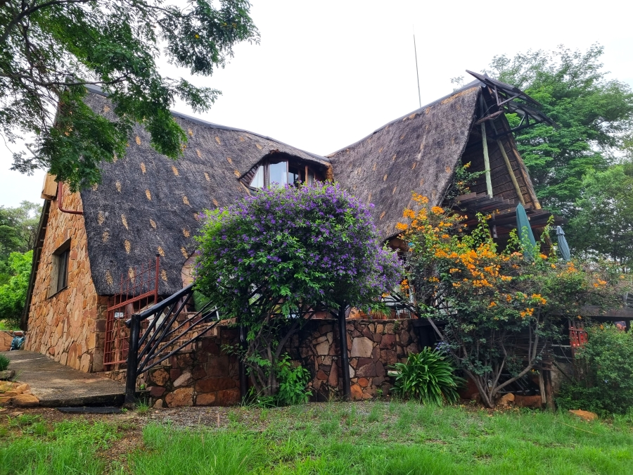 3 Bedroom Property for Sale in Utopia Nature Estate North West